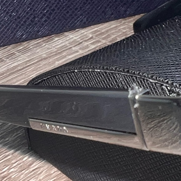 New Prada SPR 52P Sunglasses Grey Polarized Gunmetal/Black - Picture 11 of 13